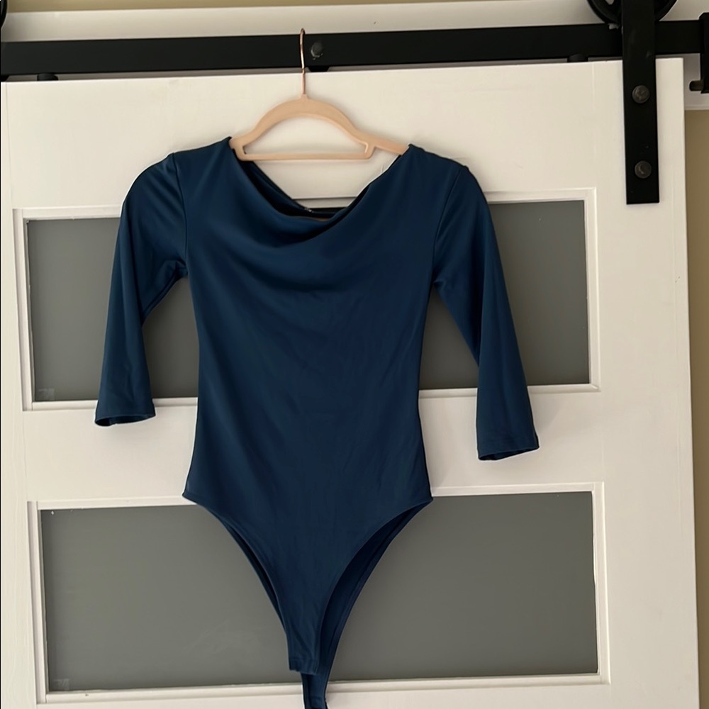 Womens Navy Blue Long-Sleeve One-Piece bodysuit S